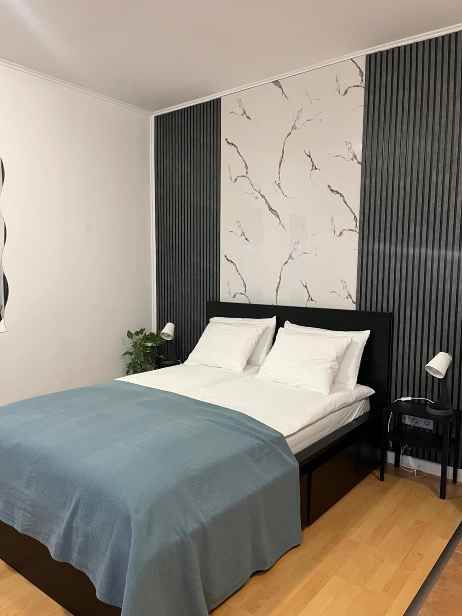 Downtown Rose Garden Apartments Whit Garage Opcional Budapest Bagian luar foto
